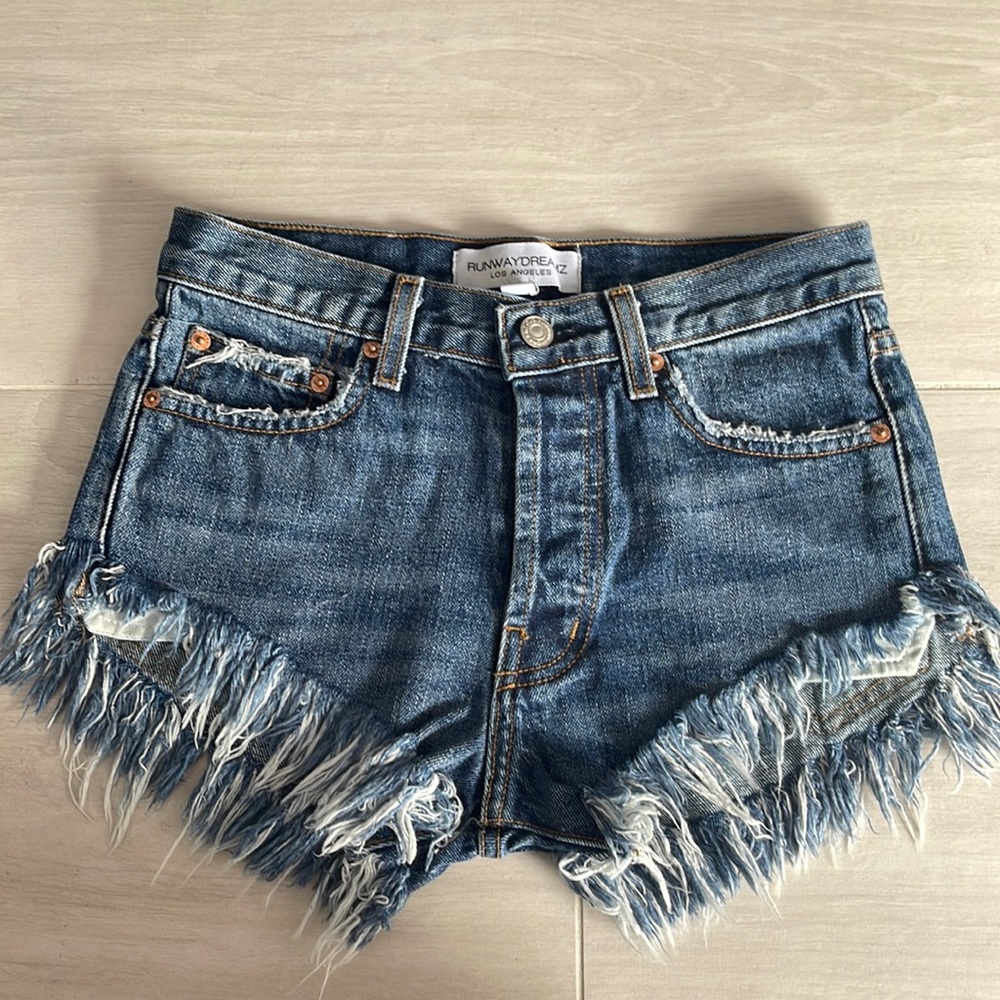 Button Up Runwaydreamz Whiskers Short 26